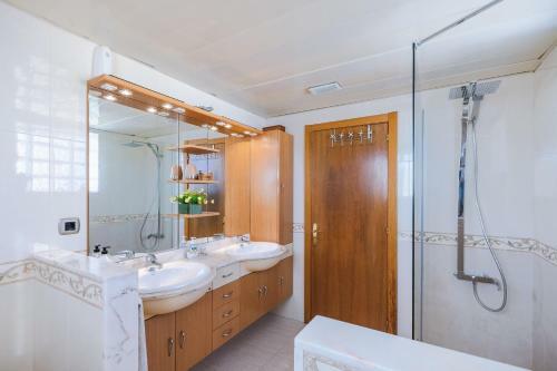 Casa Neus Bar�
