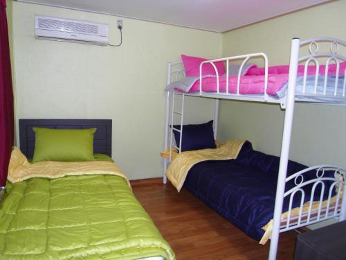 Hostal Monai Guesthouse