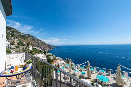 Mal� Apartments - Infinity Sea View