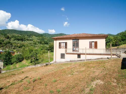 Delightful Villa In Pieve San Lorenzo-lucca With Bbq