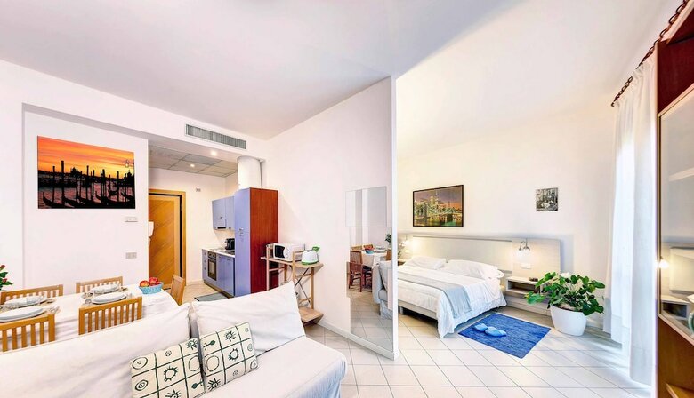 Venice Aparthotel