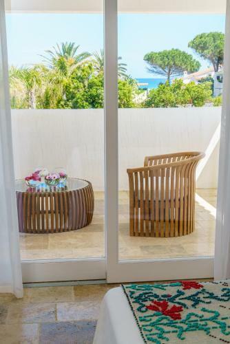 Sant Efis Hotel