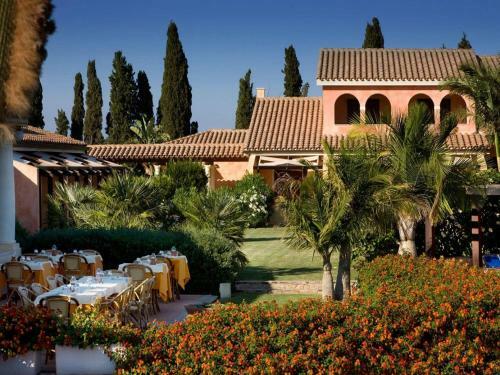 Spacious Apartment In Sardegna With A Swimming Pool