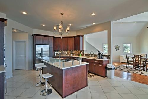 Gorgeous Ocean Springs Waterfront Home With Dock!