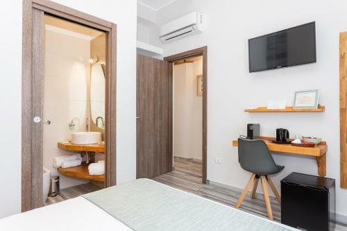 Hostal Vittoria Rooms