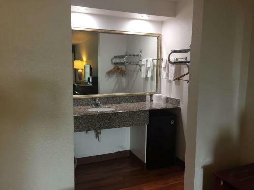 Motel 6 Nashville Airport