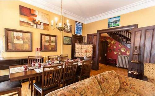 Posada Carriage House Inn