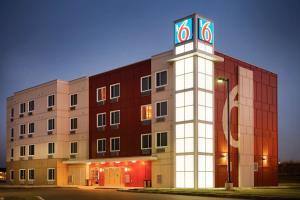 Motel 6 Swift Current