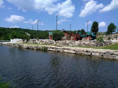 Branson Tranquility Lodge