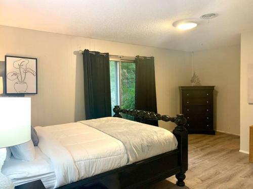 Comfortable 4 Bedroom/spacious Ranch Home.