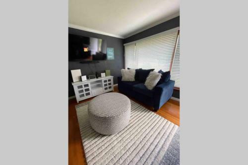 Peaceful 3 Bedroom Home Finish Basement Fire Place