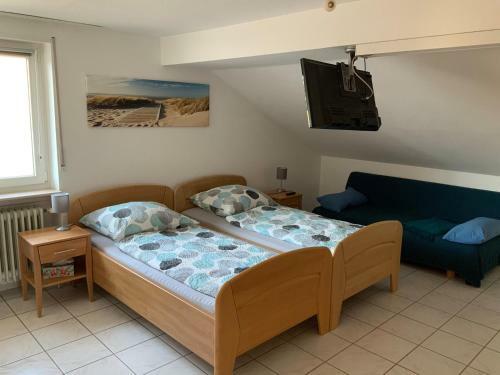 Apartment Und Ferienwohnung Mackenbach
