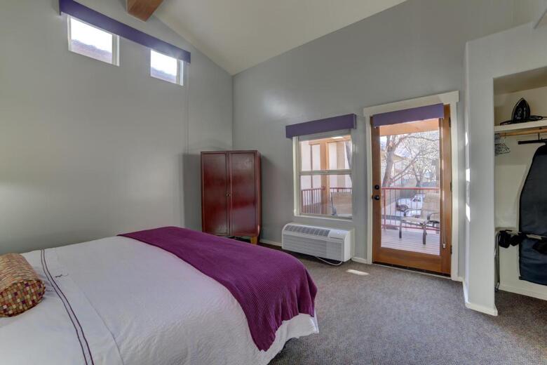 Hotel Gonzo Inn