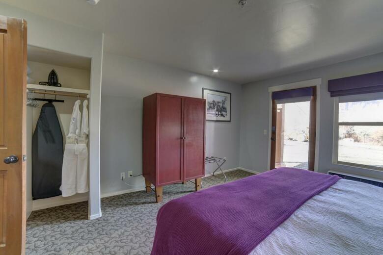 Hotel Gonzo Inn