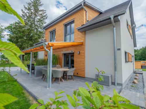 Ferienhaus Mit Whirlpool Und Sup Am Plauer See