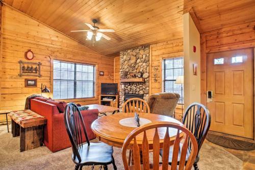 Apartamento Cabin-style Studio Right Off The Branson Strip!