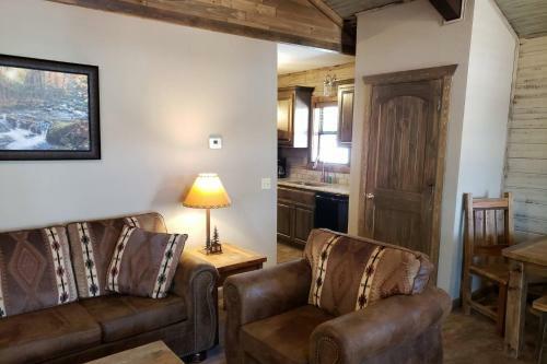 Cave Lane One Bedroom Cabin
