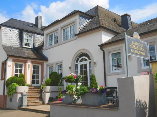 Hostal G�stehaus Sebastiani