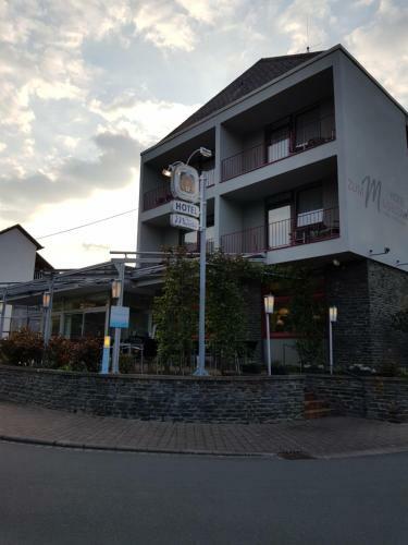 Hotel "zum Moseltal"