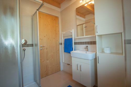 H�lzlhof Apartments