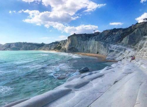 ?ad Un Passo Dal Mare?