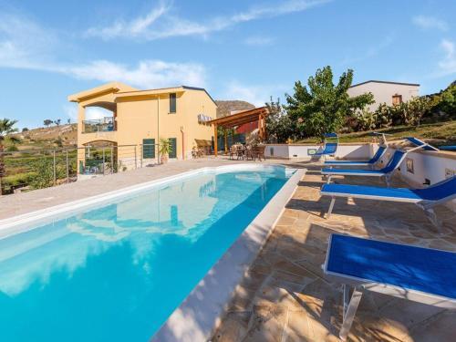 Villa Attractive Apartment In Realmonte With Shared Swimming Pool