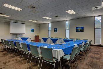 Sea To Sky Hotel And Conference Centre
