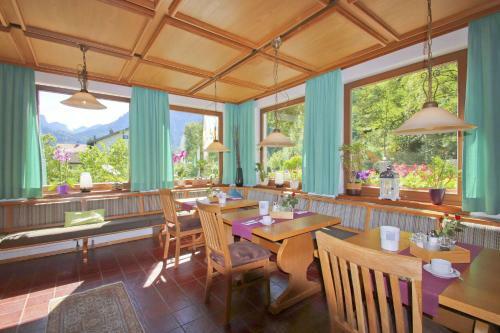 Hostal Hotel Waldmann