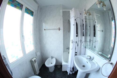 Hostal Pr Plaza De Galicia