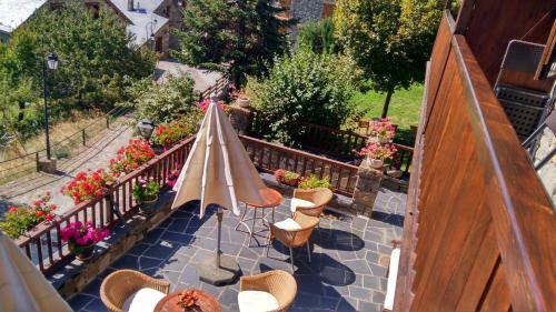 Hotel Rural El Xalet De Ta�ll