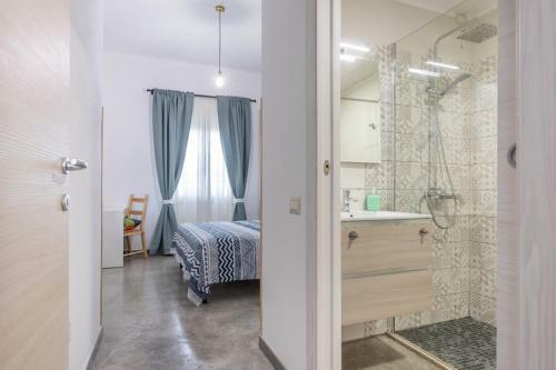 Hostal 40� Parallelo Guest House