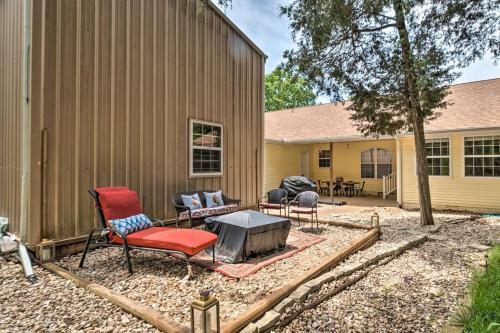Holiday Island Home Fire Pit And Boat Parking!