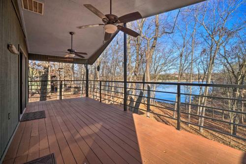 Mod Table Rock Lake Home With Lake Access, Deck