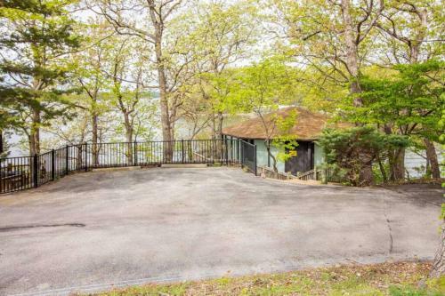 Unit 29 - Treetop 2 Bedroom Villa