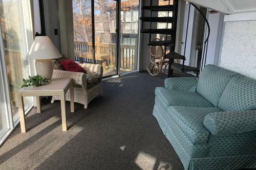 Unit 30 - Treetop 2 Bedroom Villa