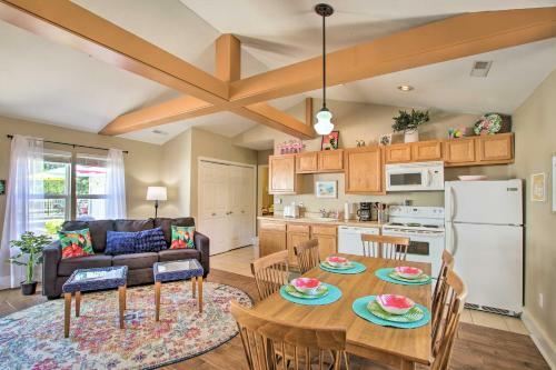 Cozy Ironton Cabin With Shared Pool And Private Patio!