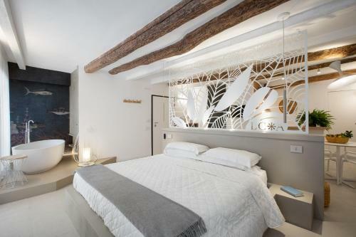 Life Class Apartment
