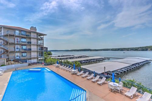 Apartamento Magnificent Lake-view Condo With Pool Access!