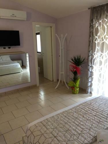 Hostal Affittacamere" Santa Lucia"