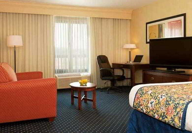 Hotel Courtyard Bloomington