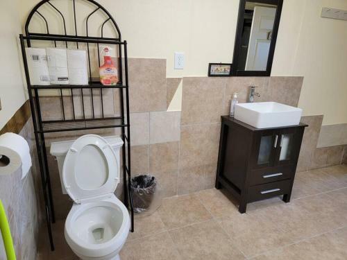 Apartamento Privately Located Spacious 3 Bedroom Home