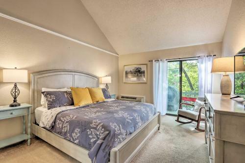 Updated Osage Beach Cottage With Resort Perks!