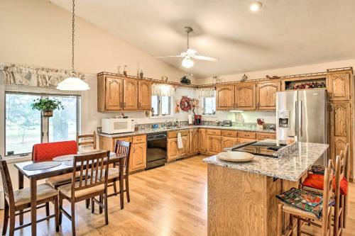 40-acre Poplar Bluff Nature Lovers Paradise!