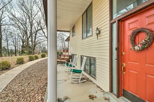 40-acre Poplar Bluff Nature Lovers Paradise!