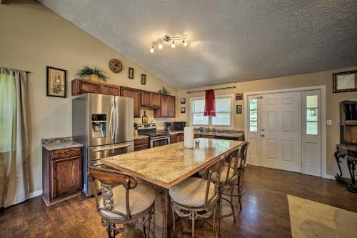 Shell Knob Home With Deck And Table Rock Lake View