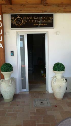 Hostal Affittacamere Borgata Marina
