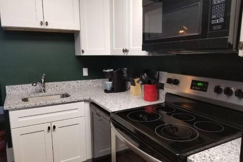 Apartamento 221b - Sleeps Up To 5!