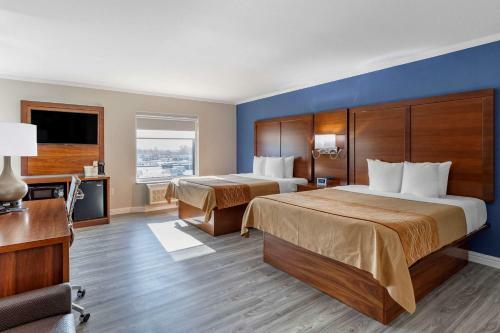 Hotel Comfort Suites St Louis - Sunset Hills