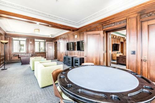 Apartamento Jacuzzi In The Sky Luxe Condo By Cozysuites