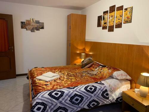 Hostal Villa Romeo Acero Rosso